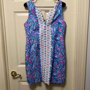 NEW without tags Lily Pulitzer- Fits like Sz 10